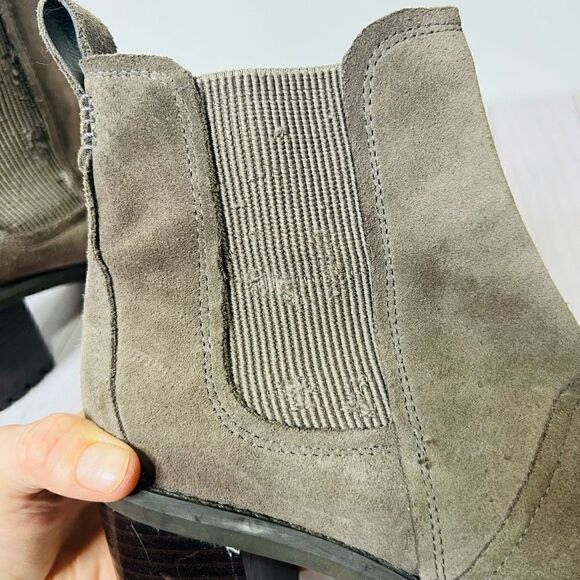 UGG Hazel Brown Taupe Suede Leather Chunky Block Heel Ankle Boots - Picture 2 of 10